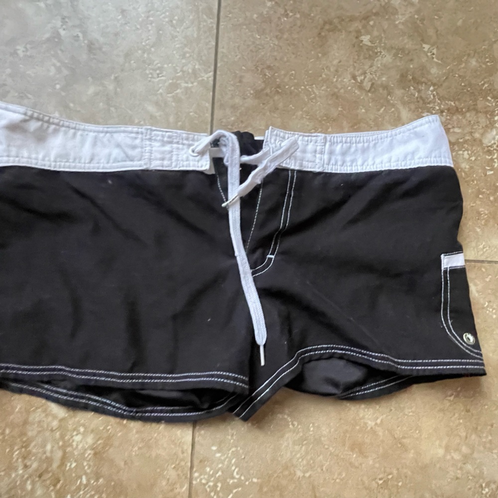 Used Roxy board short  13 - Picture 3 of 16